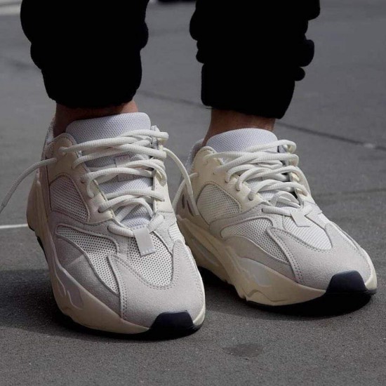 Adidas Yeezy Boost 700 Analog EG7596