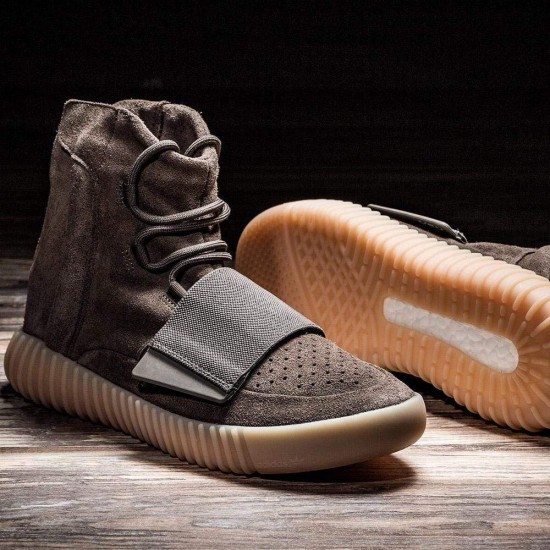 Adidas Yeezy Boost 750 Light Brown BY2456