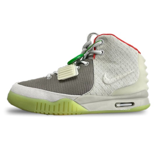 AIR YEEZY 2 NRG 'PURE PLATINUM' 508214-010