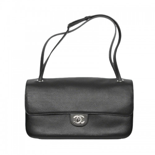 Chanel Maxi Flapbag Grained Calfskin