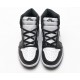 AIR JORDAN 1 RETRO HIGH OG "OREO" BLACK/WHITE 555088-010