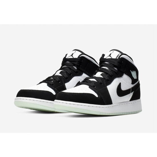 AIR JORDAN 1 MID SE GS 'GLOW IN THE DARK PANDA' BQ6931-103