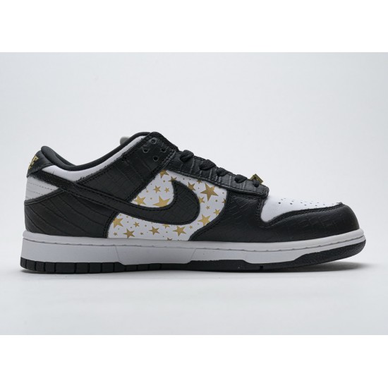 Supreme x Nike SB Dunk Low 'Black Stars' DH3228-102