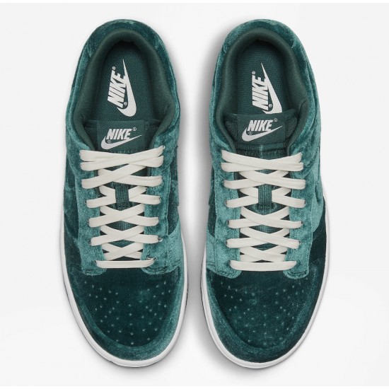 NIKE DUNK LOW 'GREEN VELVET' WMNS 2022 DZ5224-300