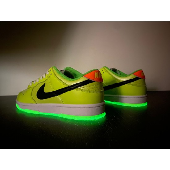 NIKE DUNK LOW 'GLOW IN THE DARK' 2023 FJ4610-702