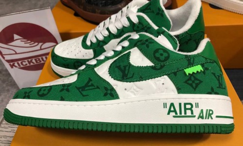 Louis Vuitton x Air Force 1 Trainer Sneaker green Kickbulk Sneaker Camera photos