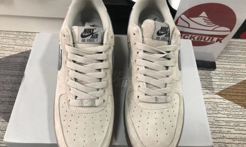 Reigning Champ x Nike Air Force 1 Low Suede Light Grey AA1117-118 kickbulk sneaker camera photos