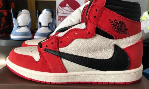 Travis Scott x Air Jordan 1 'Chicago' CD4487-100 Kickbulk Sneaker Camera photos