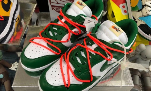 OFF-WHITE X Nike Dunk Low 'Pine Green' CT0856-100 Kickbulk Sneaker Camera photos