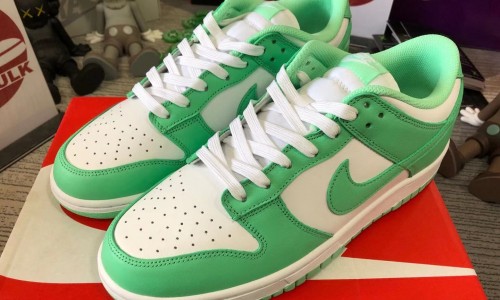 Nike DUNK LOW WMNS 'GREEN GLOW' DD1503-105 Kickbulk Sneaker Camera photos