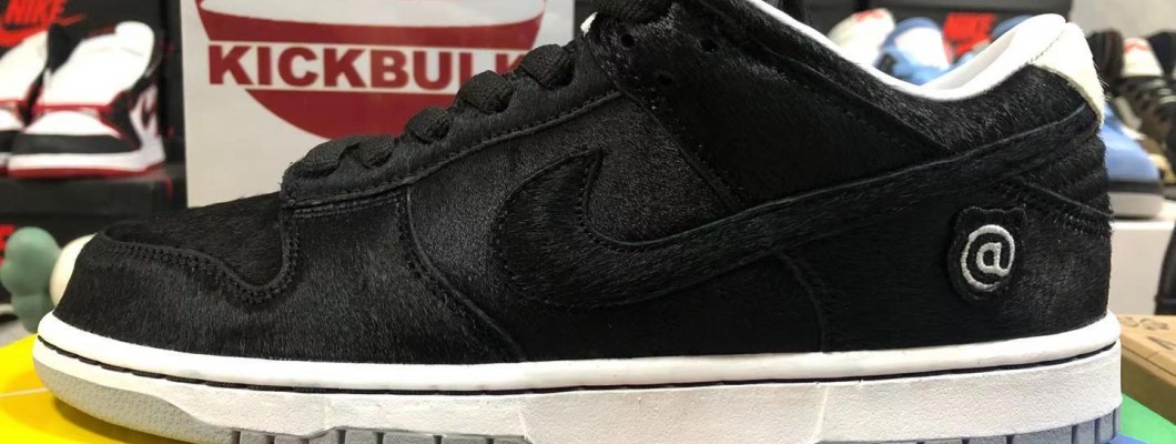 Medicom x Nike SB Dunk Low 'BE@RBRICK' CZ5127-001 Kickbulk Sneaker Camera photos reviews