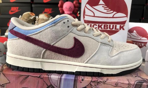 Otomo Katsuhiro x Nike SB Dunk Low Steamboy OST Dark Red Blue LF0039-005 Kickbulk Sneaker Camera photos