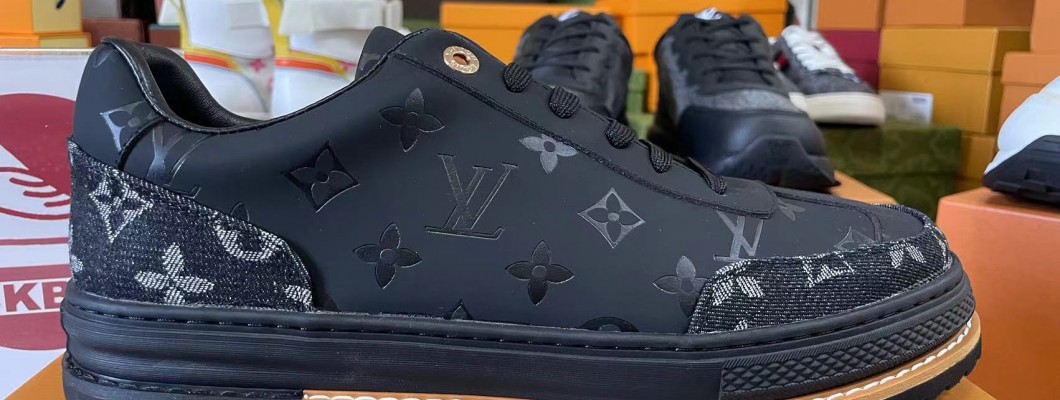 LV trainer sneakers white kickbulk shoes retail wholesale reviews LV trainer sneakers white kickbulk shoes retail wholesale reviews