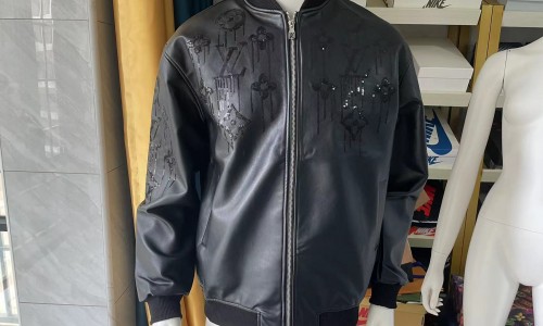 LV Gucci clothing Jackets T-shirts kickbulk luxury retail wholesale reviews