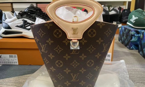 Several LV retail bags Kickbulk luxury reviews