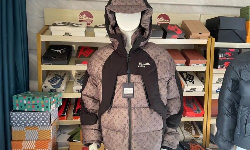 Men's Jackets down jackets coats vests luxury brand clothing Kickbulk retail reviews