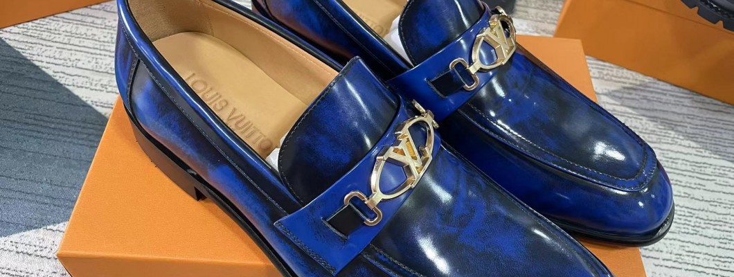 LV blue Leather shoes custom made kickbulk luxury retail wholesale free shipping LV blue Leather shoes custom made kickbulk luxury retail wholesale free shipping