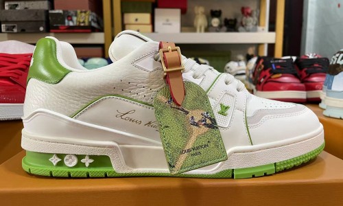 LV shoes Kickbulk luxury sneaker retail wholesale reviews