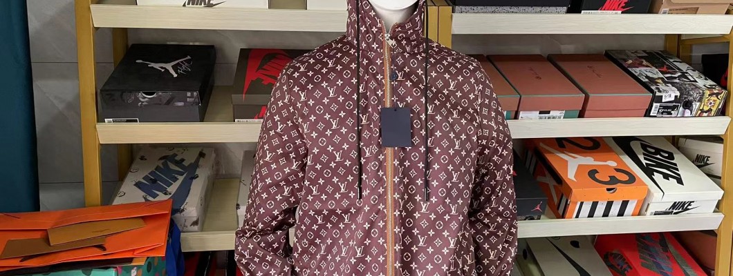 Luxury brand jacket kickbulk clothes retail wholesale reviews