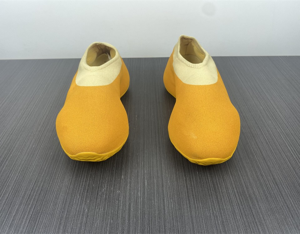 Yeezy Knit Runner Sulfur Gw5353 3 - www.kickbulk.cc