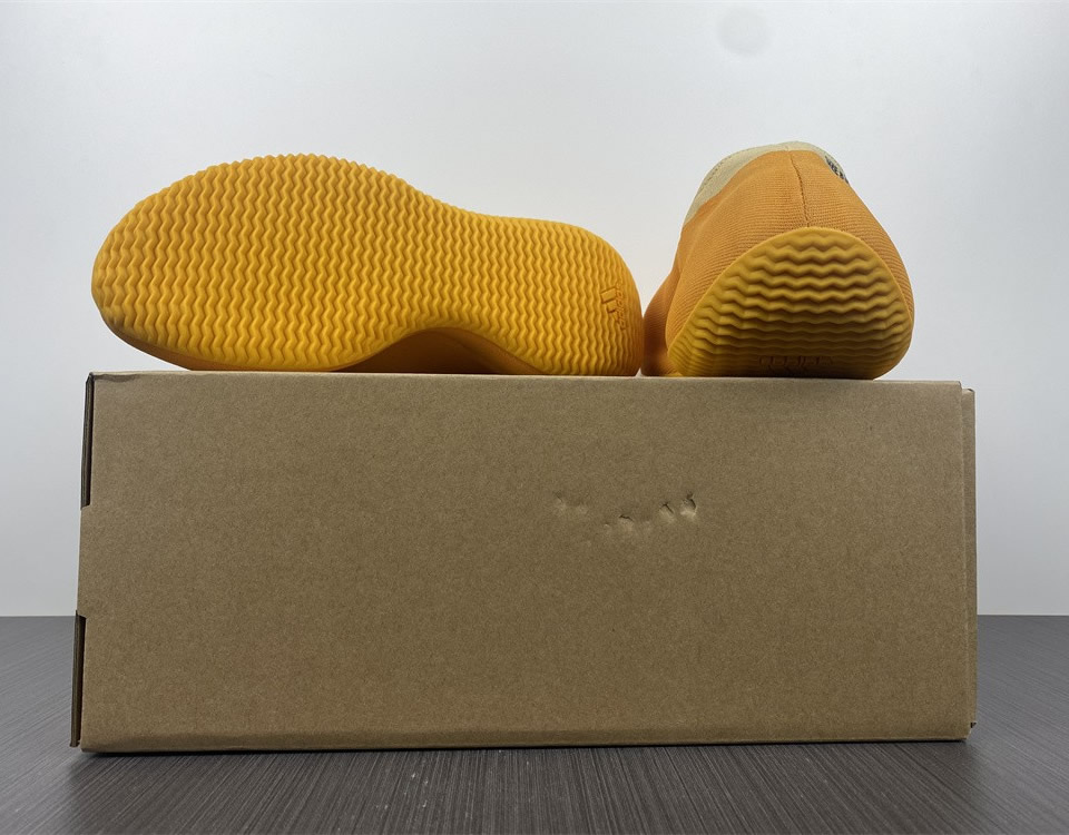 Yeezy Knit Runner Sulfur Gw5353 7 - www.kickbulk.cc