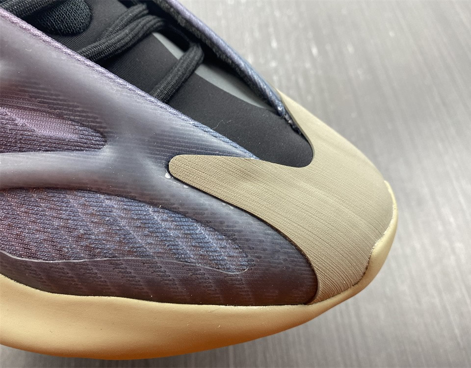 Adidas Yeezy 700 V3 Fade Carbon Gw1814 13 - www.kickbulk.cc