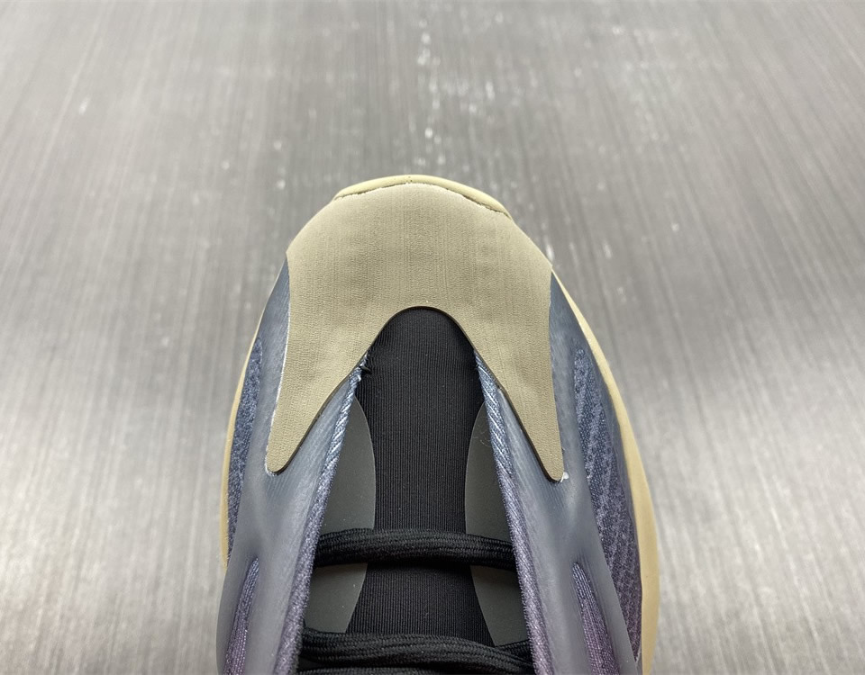 Adidas Yeezy 700 V3 Fade Carbon Gw1814 15 - www.kickbulk.cc