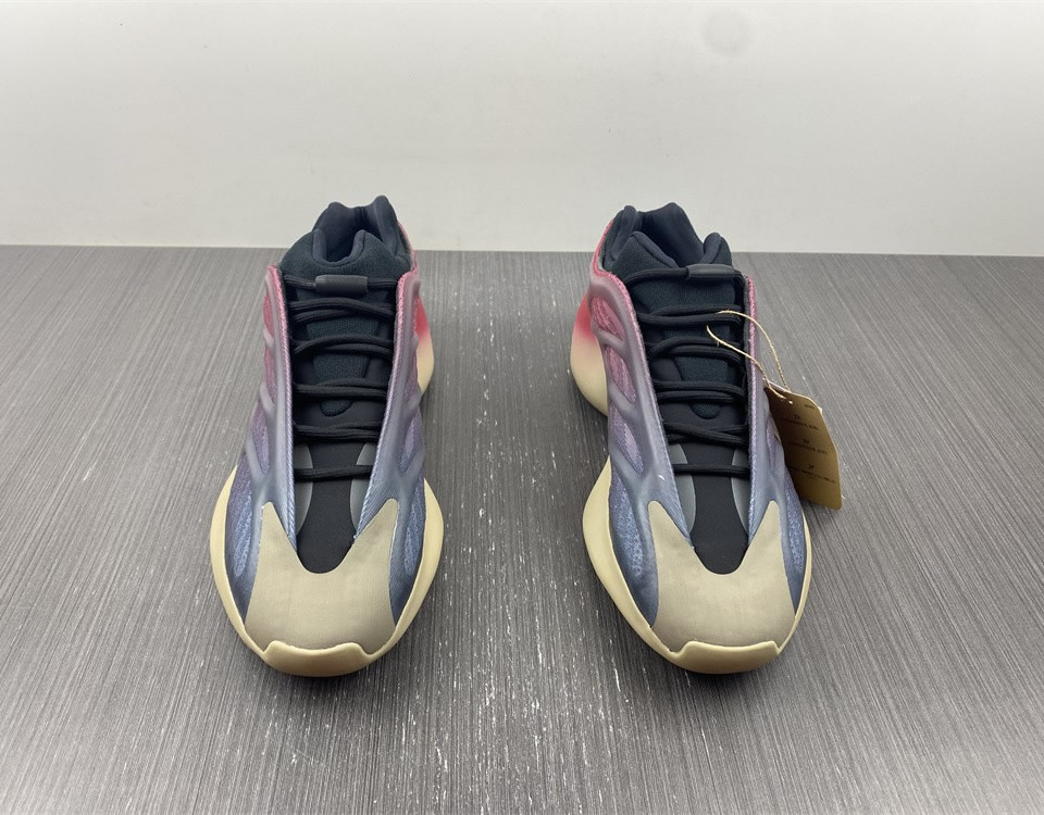 Adidas Yeezy 700 V3 Fade Carbon Gw1814 4 - www.kickbulk.cc