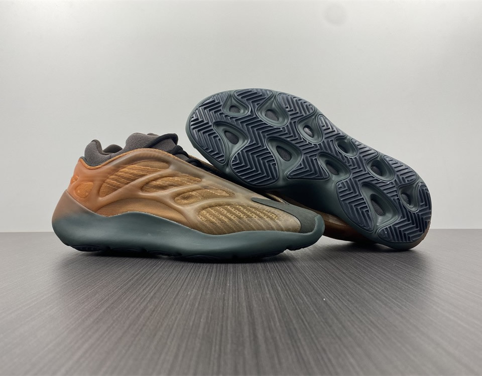 Adidas Yeezy Boost 700 V3 Copfad Gy4109 11 - www.kickbulk.cc