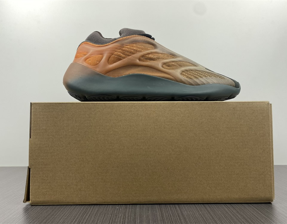 Adidas Yeezy Boost 700 V3 Copfad Gy4109 12 - www.kickbulk.cc