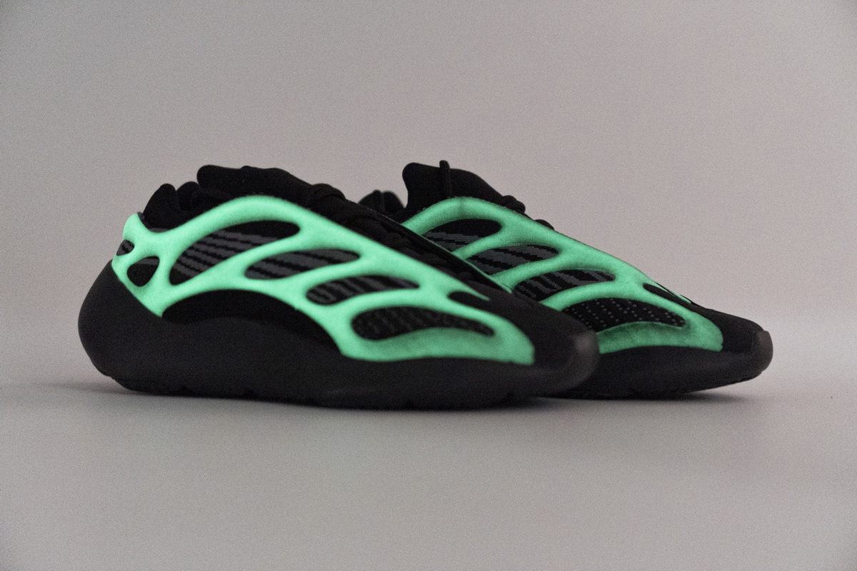 Adidas Yeezy 700 V3 Alvah H67799 13 - www.kickbulk.cc