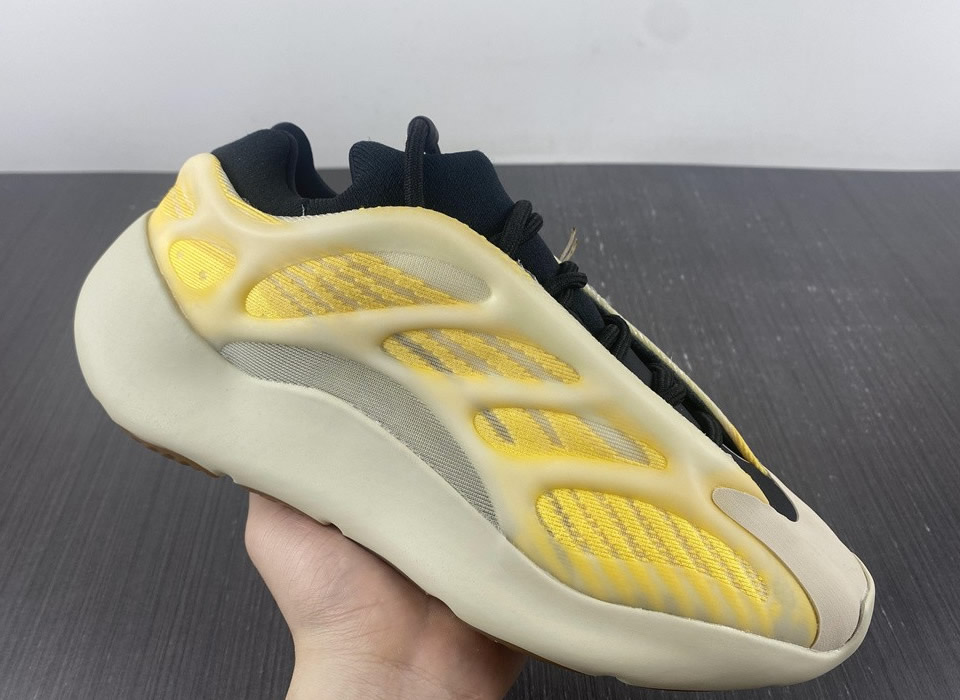 Aiddas Yeezy 700 V3 Mono Safflower Hp5425 7 - www.kickbulk.cc