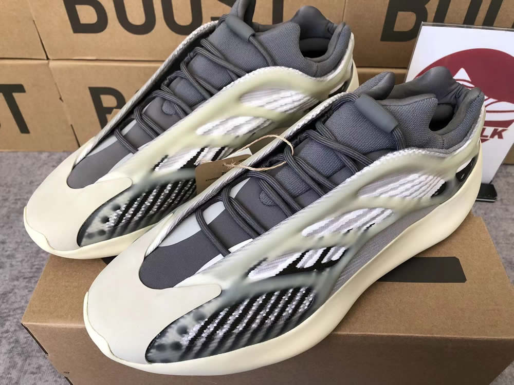 Adidas Yeezy 700 V3 Fade Salt Id1674 3 - www.kickbulk.cc