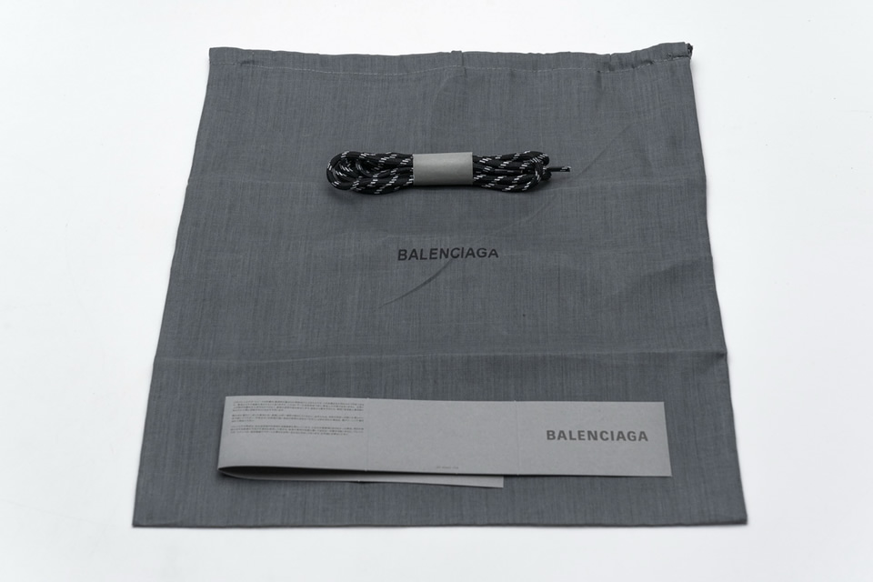Balenciaga Triple S Letter Black 524039w09e12021 20 - www.kickbulk.cc