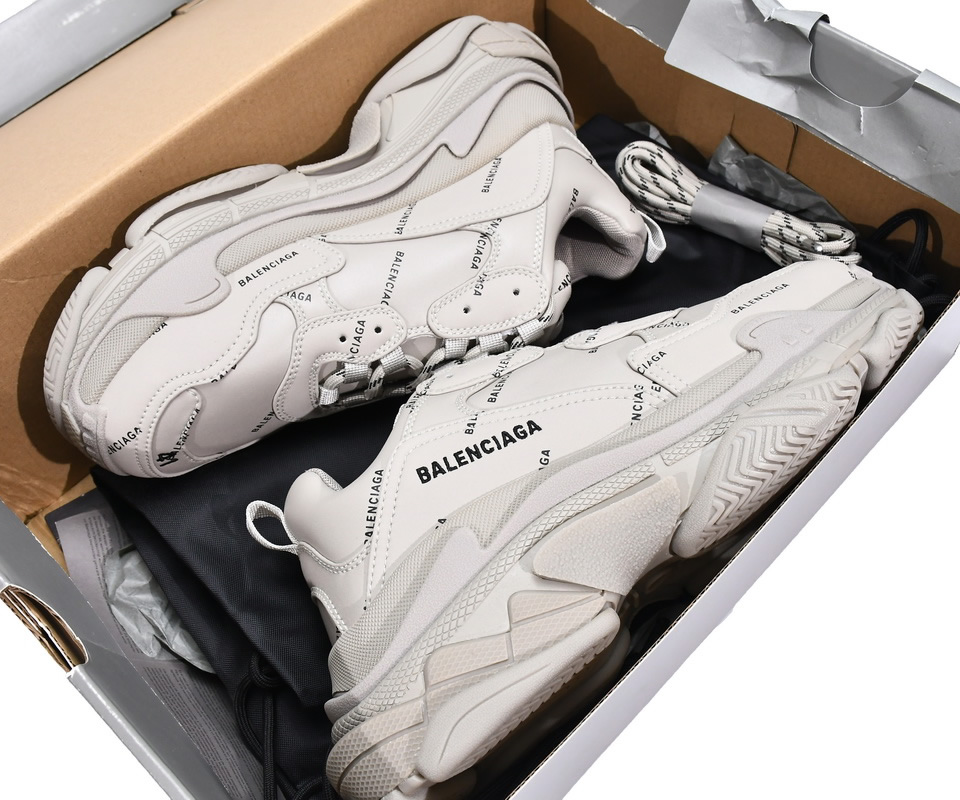 Balenciaga Triple S Letter Beige 524039w2fa19710 4 - www.kickbulk.cc