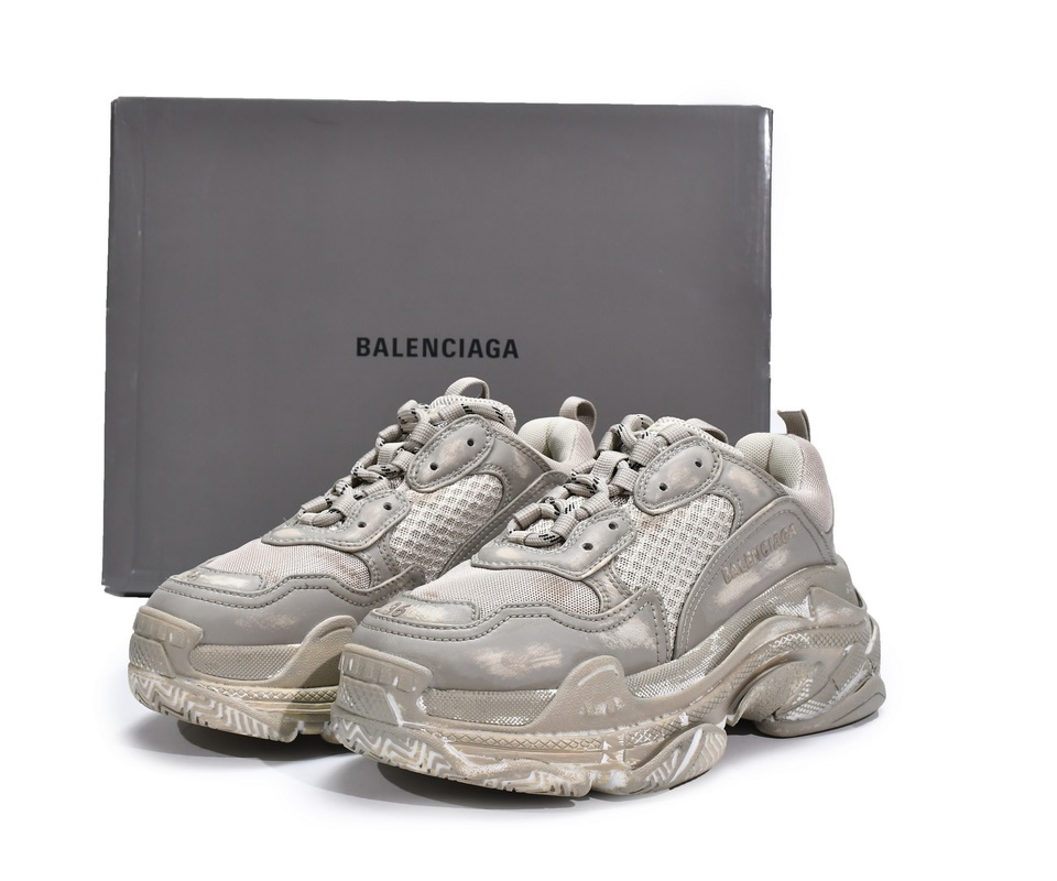 Balenciaga Triple S Beige 524039w2fa19710 3 - www.kickbulk.cc