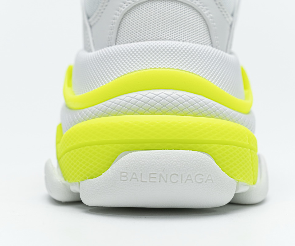 Balenciaga Triple S Fluorescent White 536737w09019088 16 - www.kickbulk.cc