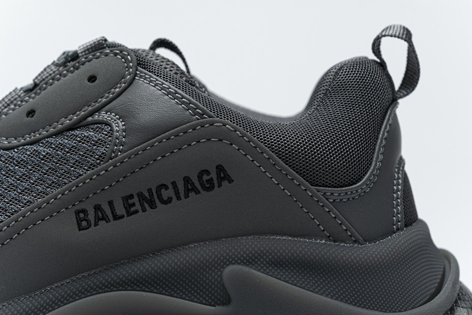 Balenciaga Triple S Dark Grey 541624w2ga11601 12 - www.kickbulk.cc