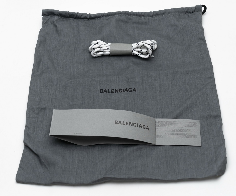 Balenciaga Triple S White Green 544351w09e11331 24 - www.kickbulk.cc