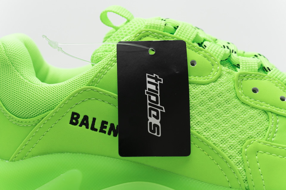 Balenciaga Triple S Fluorescent Green 544351w09o13802 18 - www.kickbulk.cc