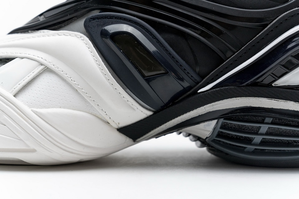Balenciaga Tyrex 5.0 Sneaker Black White 11 - www.kickbulk.cc