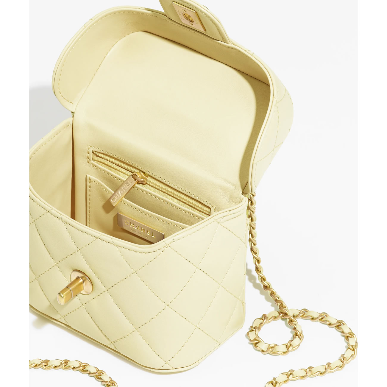 Chanel Small Vanity Case 9 - www.kickbulk.cc
