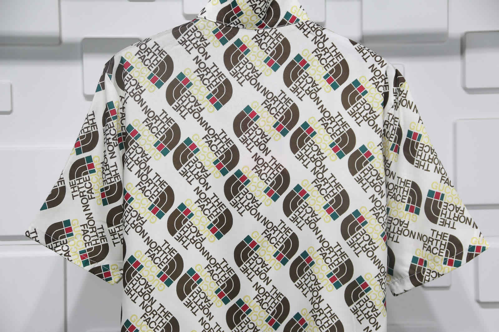 Gucci The North Face Silk Shirt 11 - www.kickbulk.cc