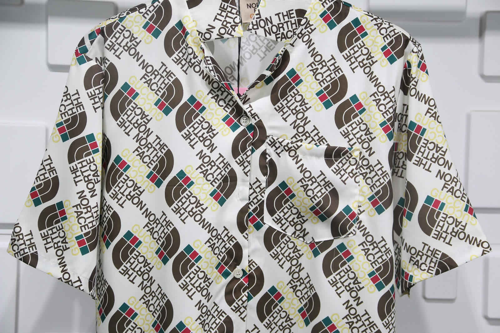 Gucci The North Face Silk Shirt 9 - www.kickbulk.cc