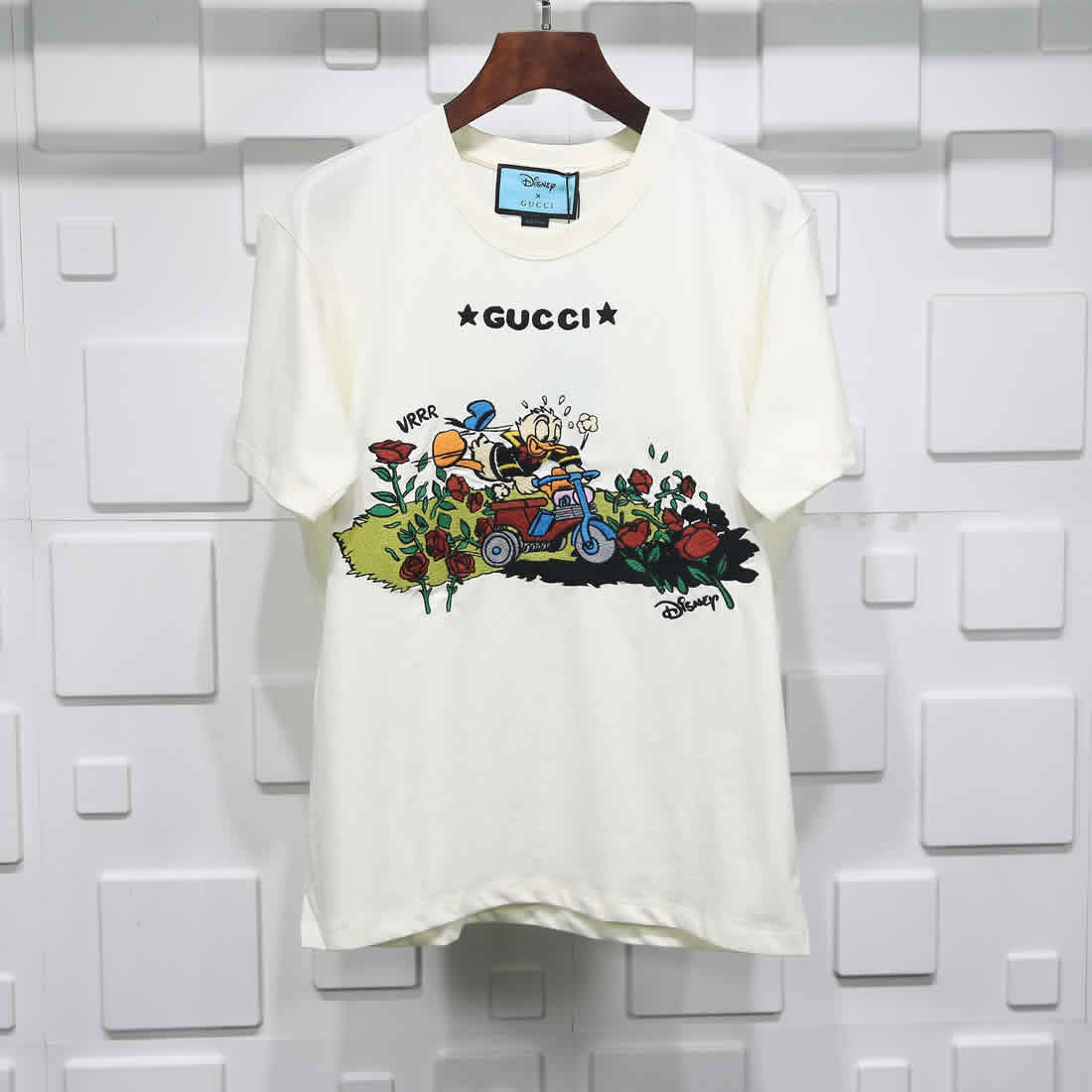 Disney Gucci Donald Duck Embroidery T Shirt 1 - www.kickbulk.cc