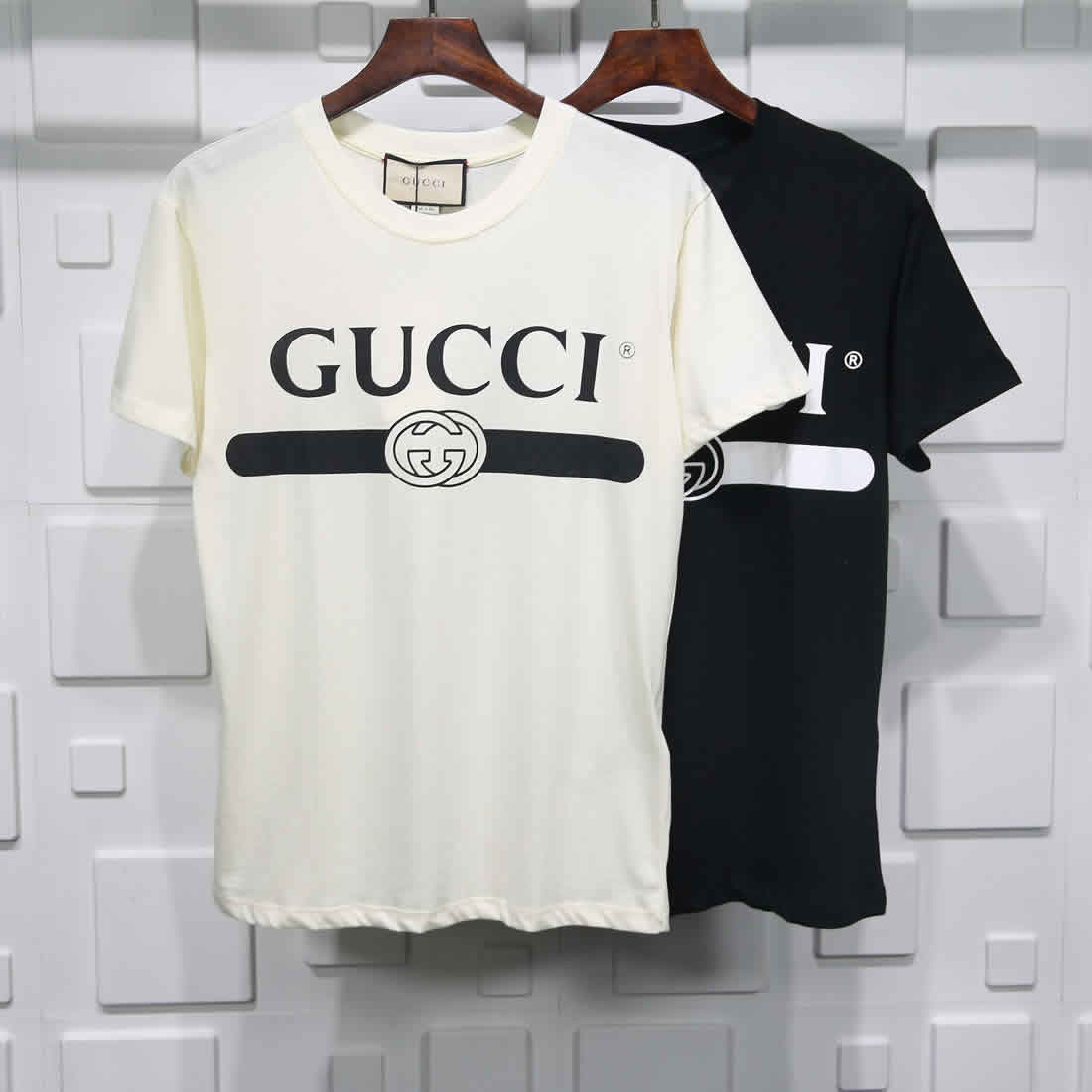 Gucci Black White Crossbar T Shirt Printing Pure Cotton 1 - www.kickbulk.cc