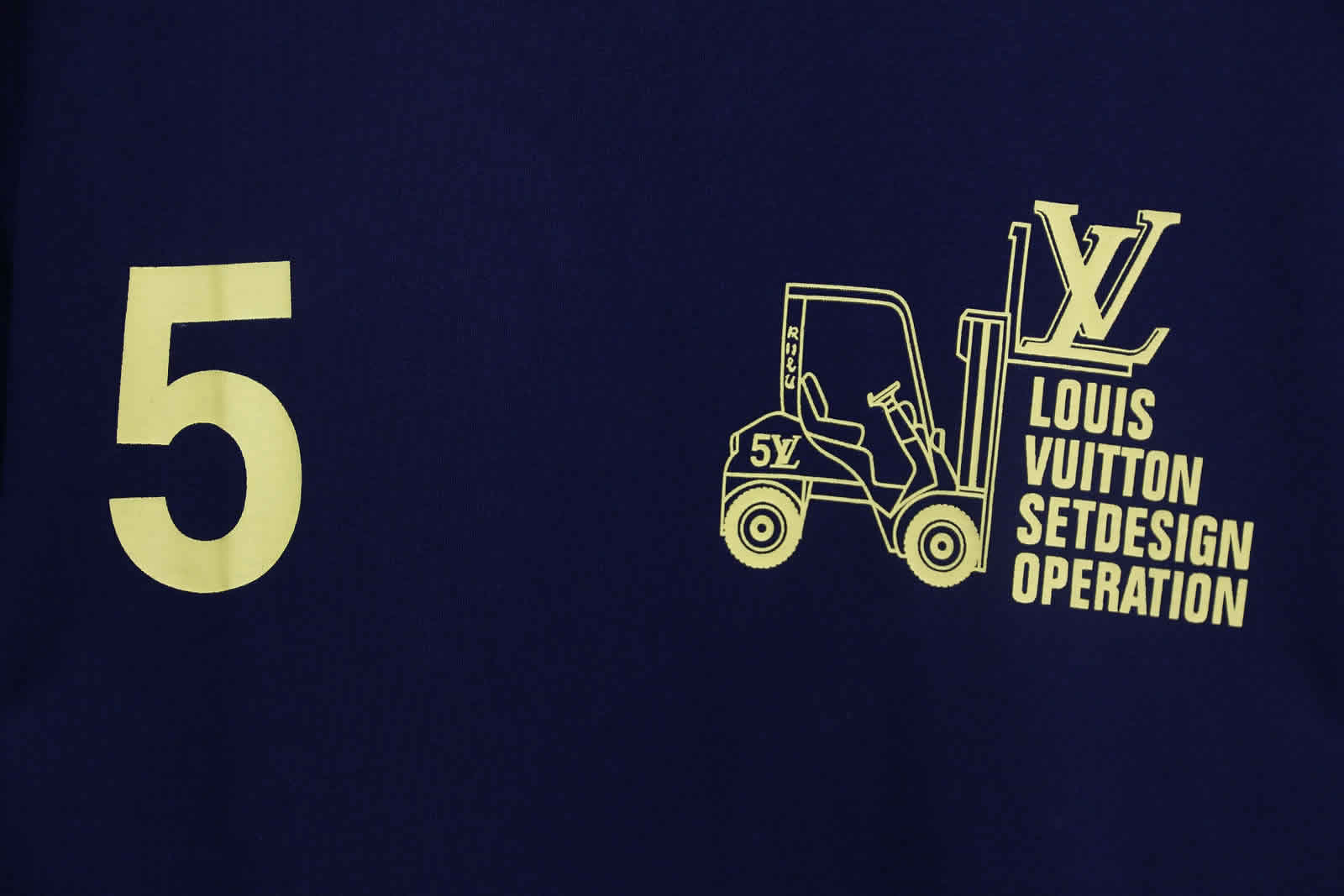 Louis Vuitton Catwalk T Shirt 2021 15 - www.kickbulk.cc