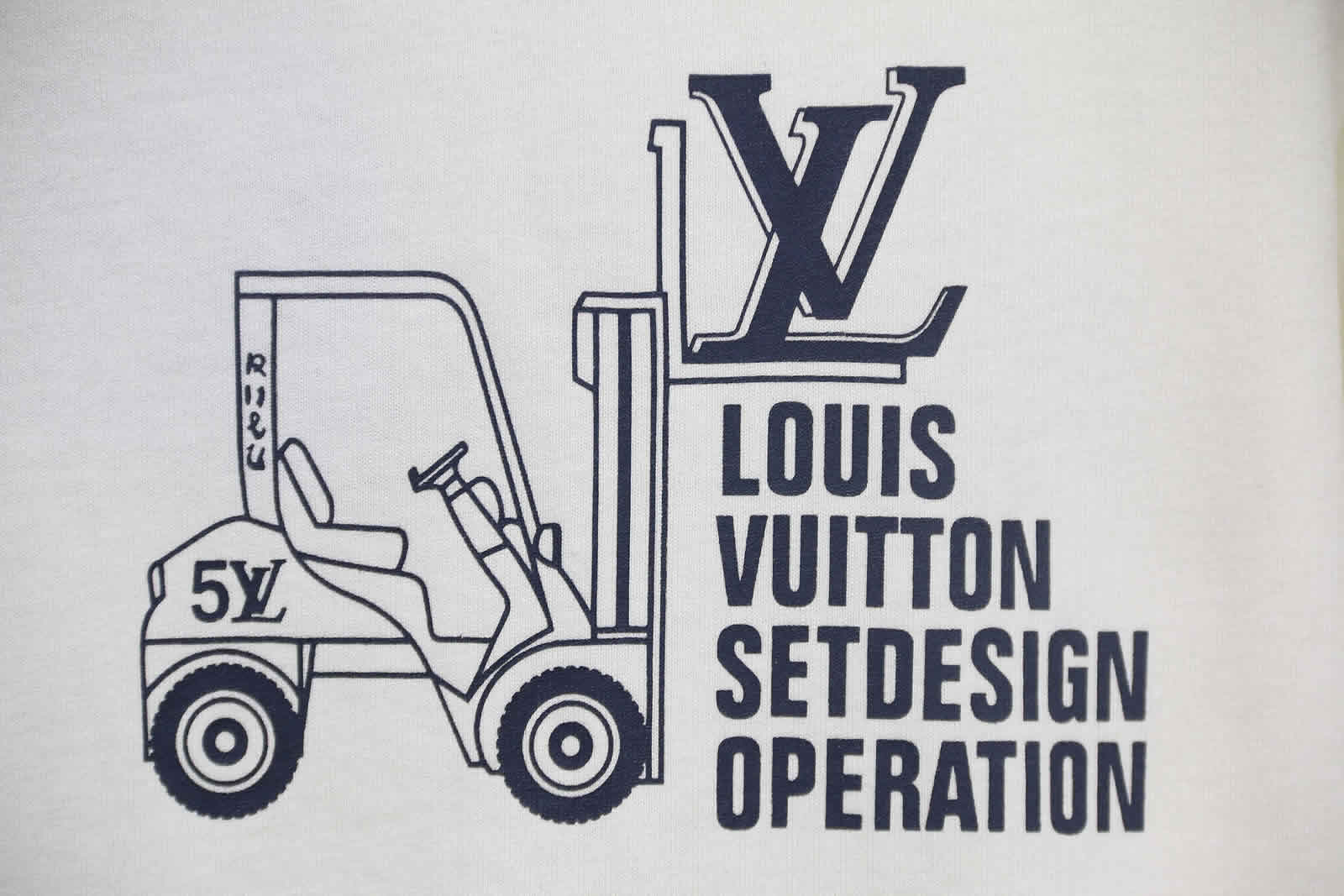 Louis Vuitton Catwalk T Shirt 2021 34 - www.kickbulk.cc