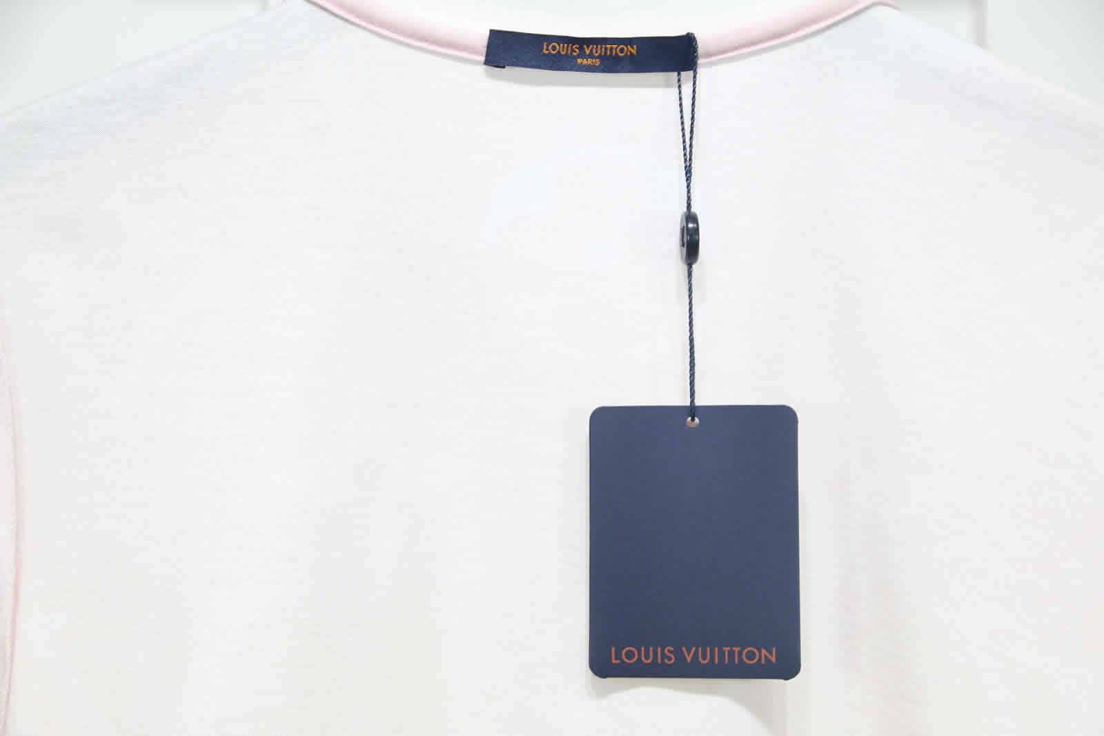 Louis Vuitton Red Yellow Gradient T Shirt 11 - www.kickbulk.cc