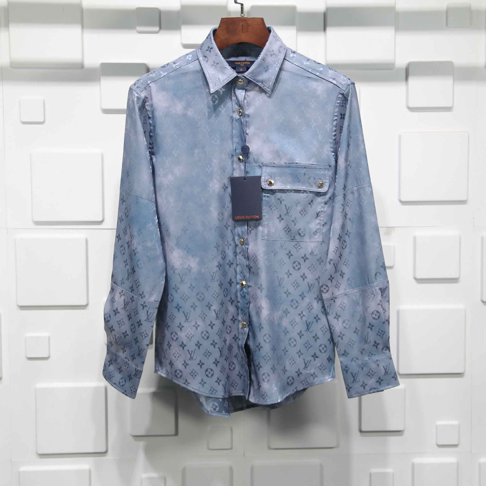 Louis Vuitton Silk Shirt 1 - www.kickbulk.cc